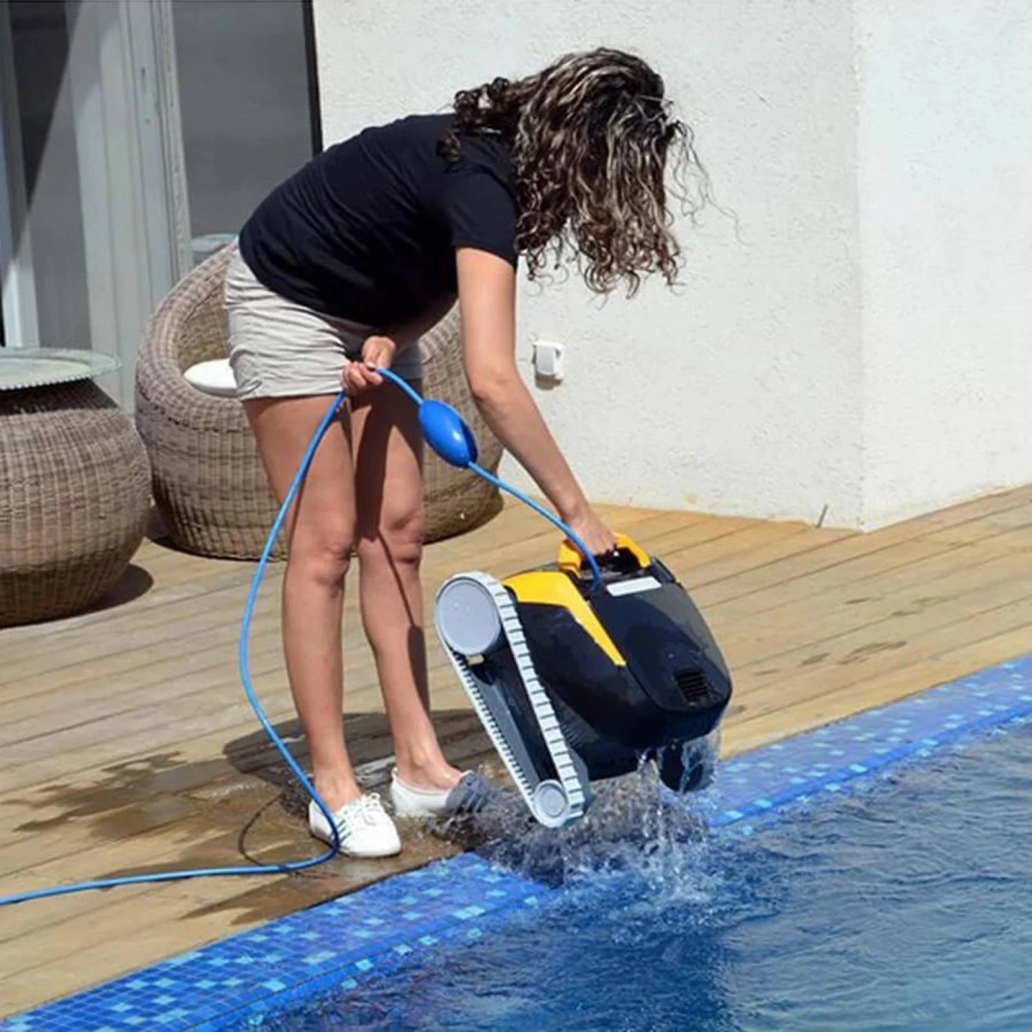 Dolphin E20 Poolroboter 5 Dolphin E20 Poolroboter – Bild 4