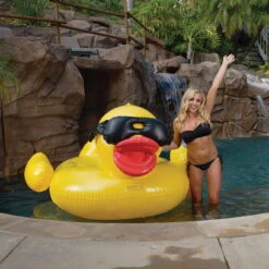 Game Derby Duck XXL Riesen Schwimmente Zum Aufblasen -Meyer Poolwelt 5000 Derby Duck Riesen aufblasbare Schwimmente 05