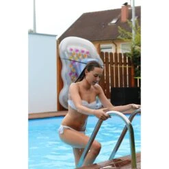 SUMMER FUN Poolleiter Edelstahl Für Tiefbecken Mit 120 Cm Höhe - Weite Stufen -Meyer Poolwelt Edelstahlleiter Pool mit Frau